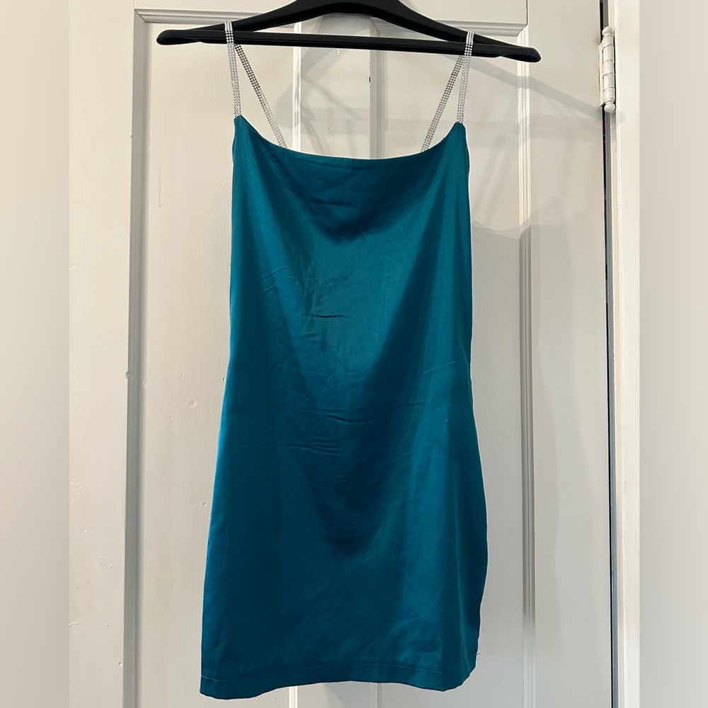 CBR size M but runs small! Crystal straps never worn!